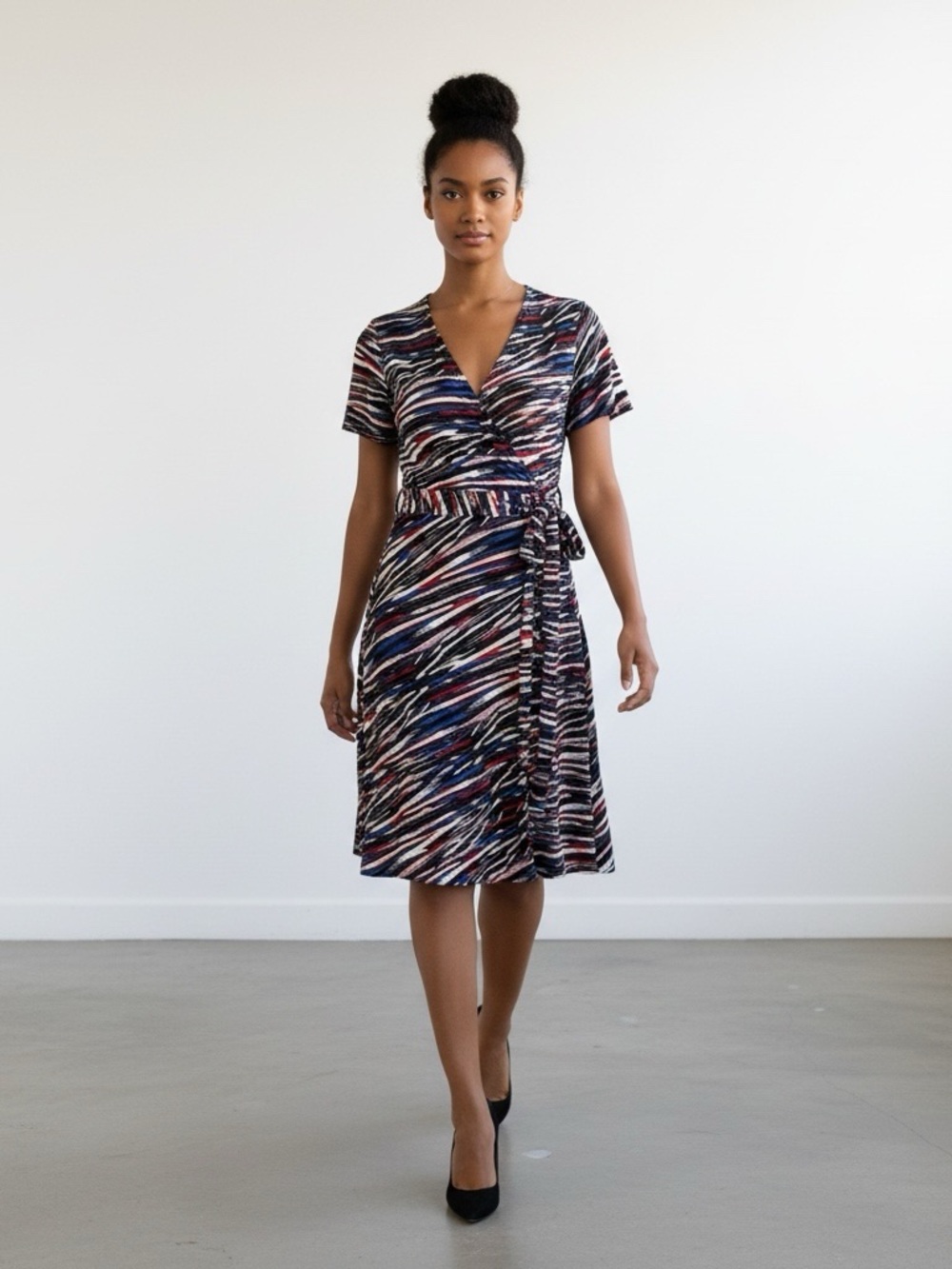 BCBG Generation Striped Short Sleeve Wrap Dress Medium